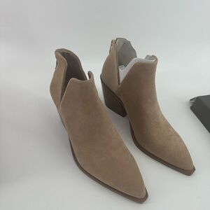 New Vince Camuto Ankle Boots Womens Gigietta Suede Heeled Western Booties 8.5